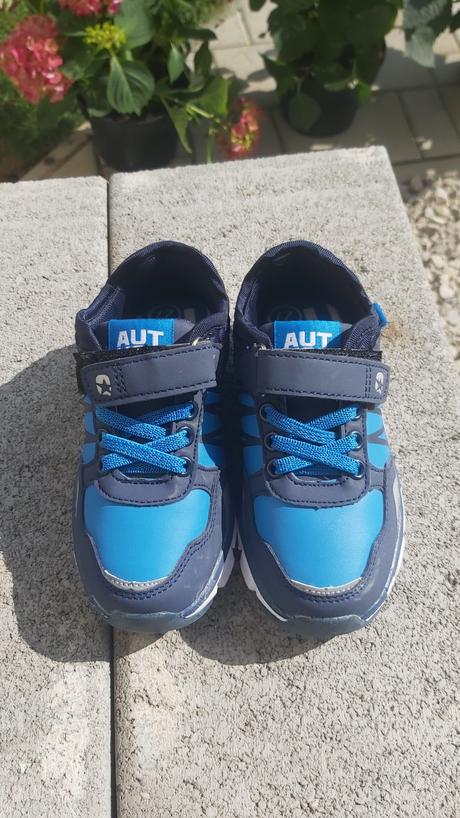 Tenisky, authority,27