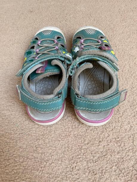 Predám športové sandále pre dievčatá, č. 27, fila,27