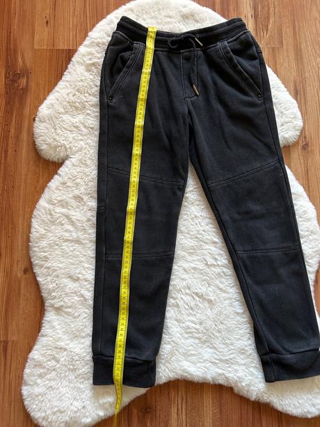 Hrube nohavice, reserved,134