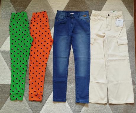 Balík nohavíc 4ks - rifle a tepláky veľkosť 140, 140–152