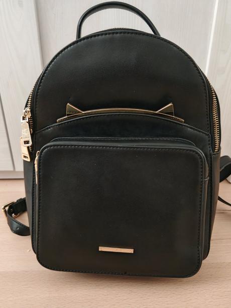 Ruksak, prirodná  koža, kvalitný, pevný, 