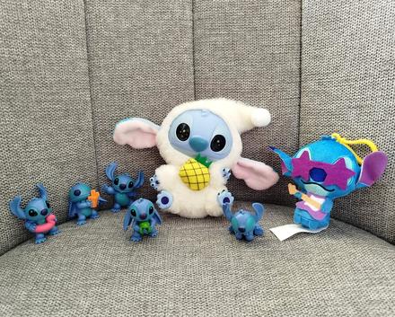 Stitch + 5 disney figúrok a prívesok, 