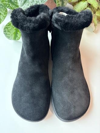 Shapen barefoot členkové čižmy fluffy black, 38