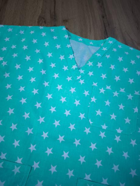 18-zdravotnícka blúzka zelená hviezdy, xs