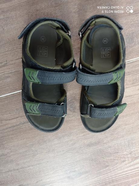 Sandálky č. 34, 34