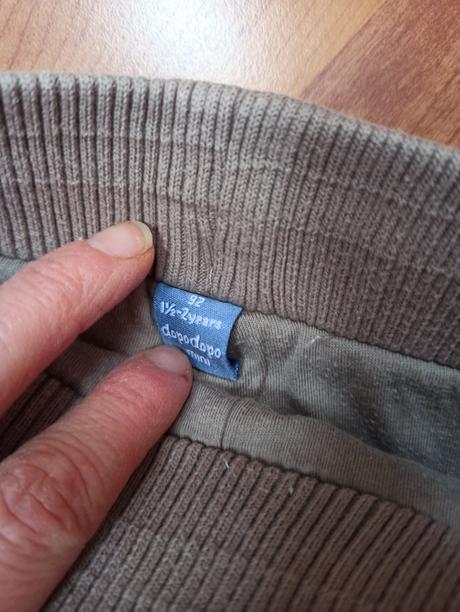 Zateplene menčestraky, dopodopo,92