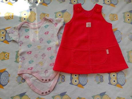 Teplejšie šaty (suknička na traky) + body veľ.68/7, 68–80