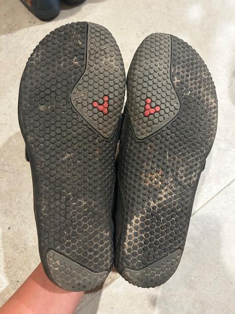 Barefootove tenisky, vivobarefoot,38