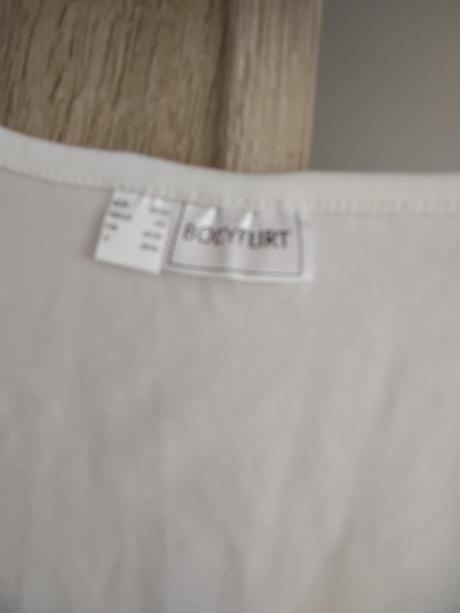 Biele tielko s cipkou, xs