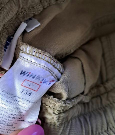 Nenosené nohavice, 134