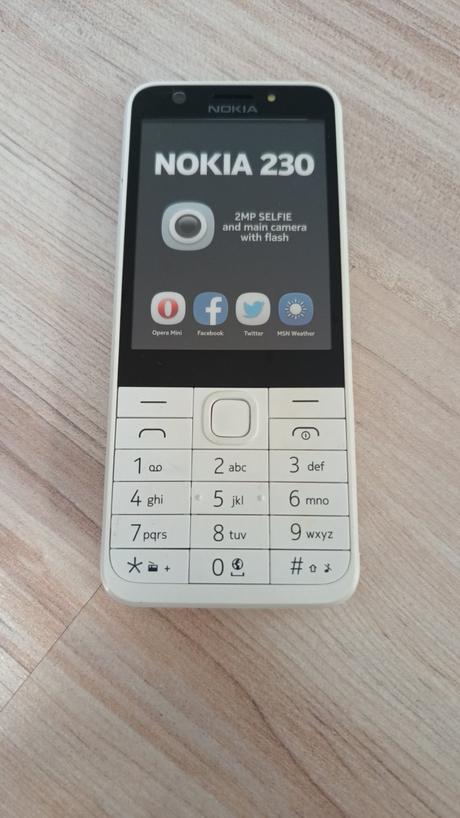 Maketa telefónu nokia 230, nokia