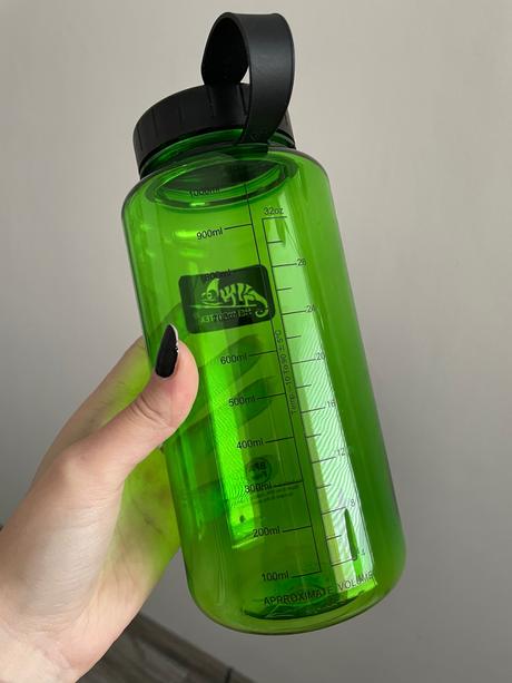 Zelena fľaša na pitie, 