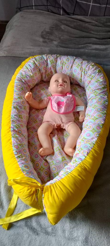 Hniezdo, šírka (cm): 40,dĺžka (cm): 80