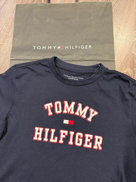 Tommy hilfiger chlapcenske tričko na 10 rokov, tommy hilfiger,140