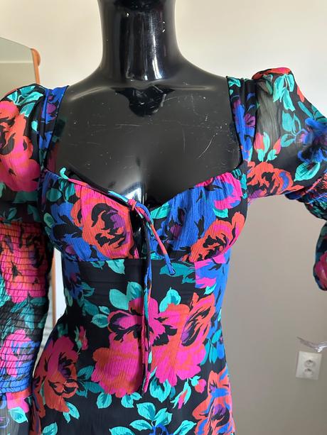 Kvetovane šaty berschka, s