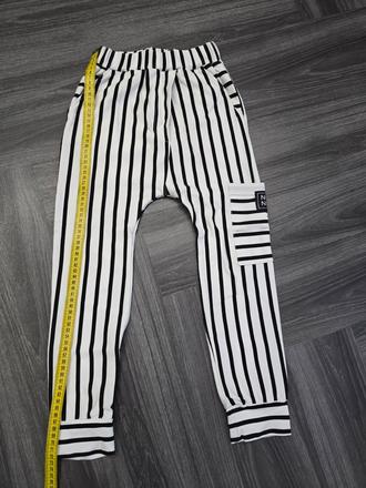 Štýlové nunu tepláky, 128