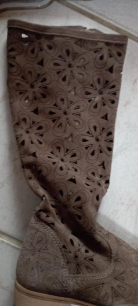 Cizmicky perforovane z pravej koze ,nove, 37