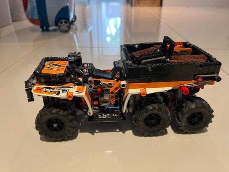 Lego technic - technické terénne vozidlo, 