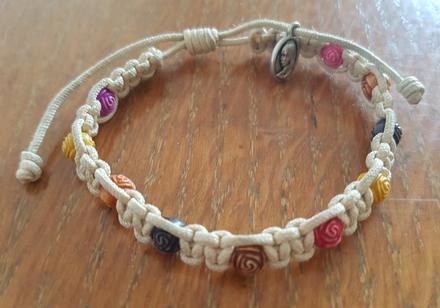 Ruzencek naramok s ruzickami,