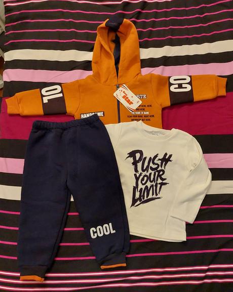 Trojdielna súprava- mikina, tričko, tepláky, 86