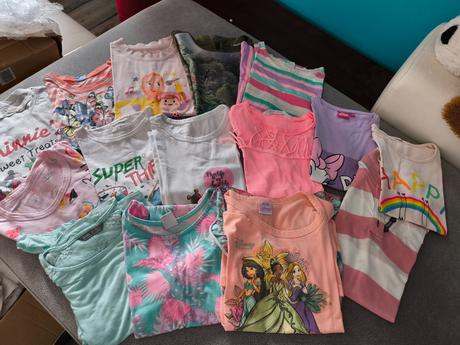 Balík oblečenia pre dievča veľkosť 122/128, 122–134