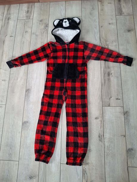 Overal macko cca 128/134 velkost, 128