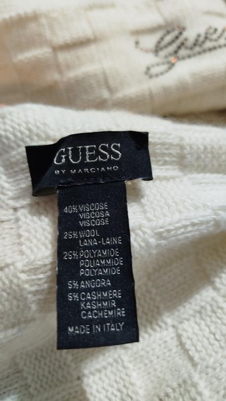 Set guess čiapka šál, guess,s