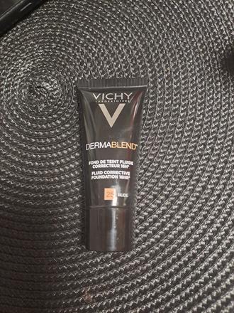 Fluidný makeup vichy dermablend, 