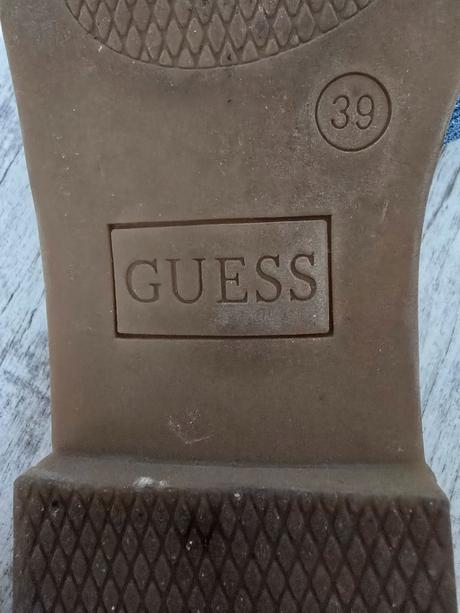 Slapky guess, guess,39