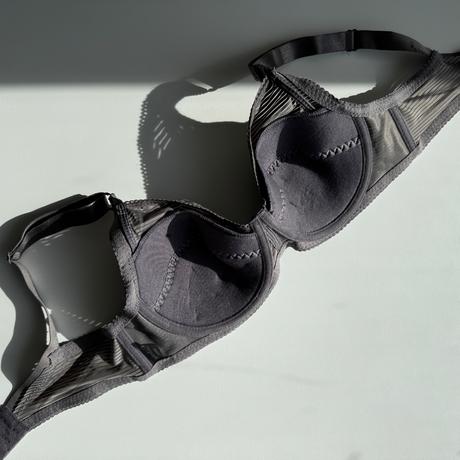 Jemne vystužená podprsenka s kosticami 8038, 85d