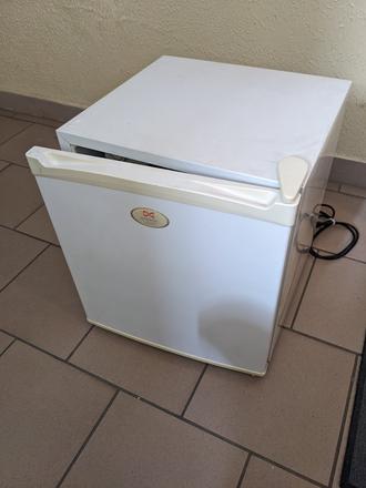 Predám mini chladničku daewoo fr 063, 45 l, 