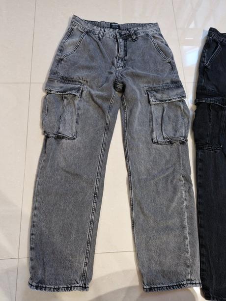 Dvoje rifle cropp, 28