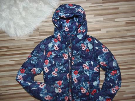 Bunda kvetovaná, 158