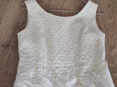 Spoločenské šaty, 36