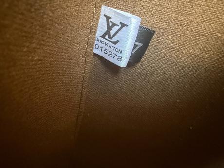 Kožená taska na psa lv, 