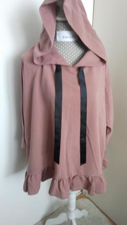 Mikina s kapucňou, reserved