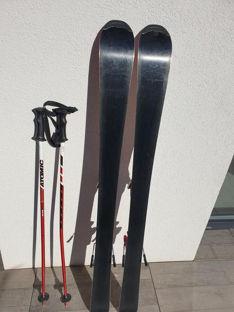 Atomic lyže 120cm + paličky 90cm, atomic,120-129 cm