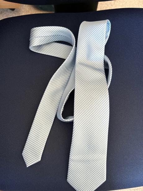 Predám kravatu, 