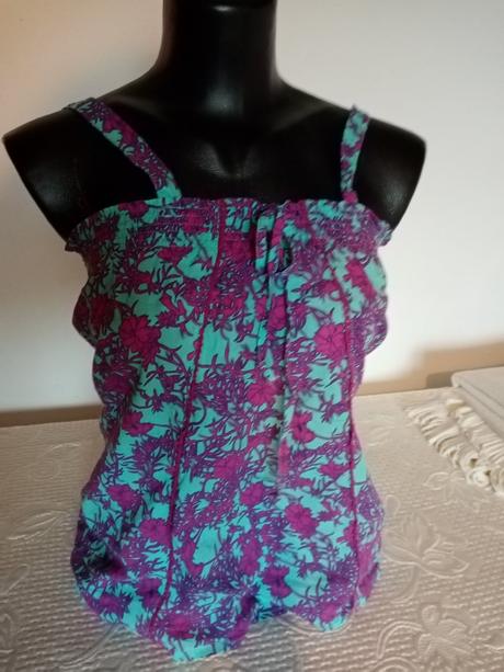 Pekné tielko na leto, s