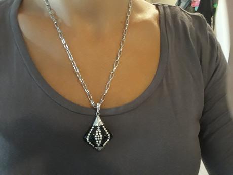 Retiazka s príveskom ako nová,