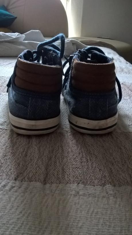 Rifľové tenisky, 28