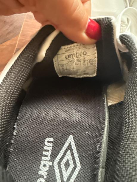 Umbro tenisky v. 40, umbro,40