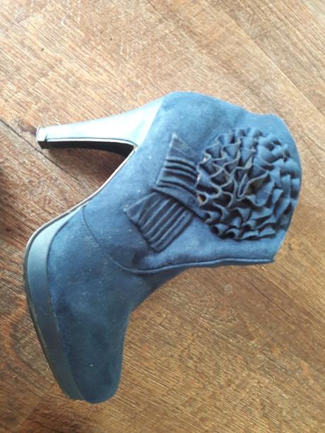 Prechdne cizmicky - top stav, 38