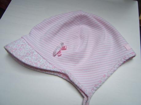 Čiapočka zn. doll, 68