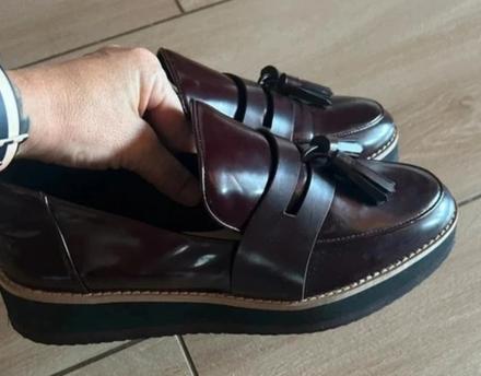 Krásne nové topánky v bordovej farbe zara, zara,40