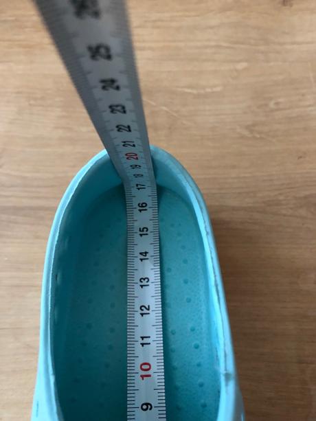 Topánočky do vody, 26