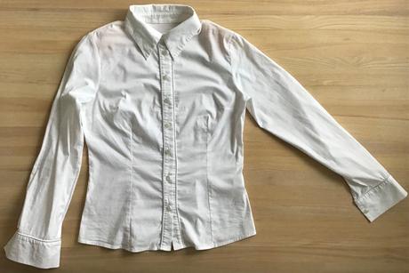 Biela blúzka s modrým vyšívaným lemovaním veľ. 36, 36