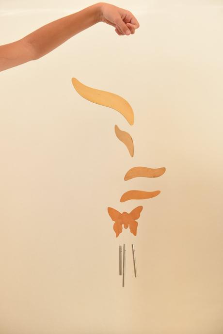 Drevená zvonkohra vtáčik, vážka, motýl rôzne farby, 