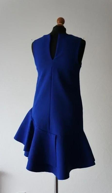 Ponukám  kráľovské modré mini šaty sú priliehavého, h&m,xs