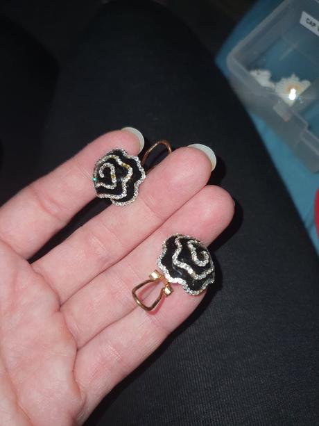 Krásne nausnice bižutéria 1 eur, 